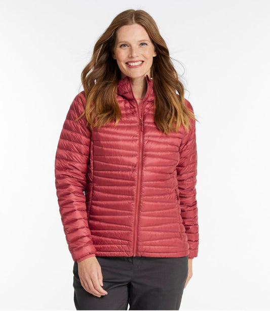 Women's Ultralight 850 Down Hooded Sweater - US 7426