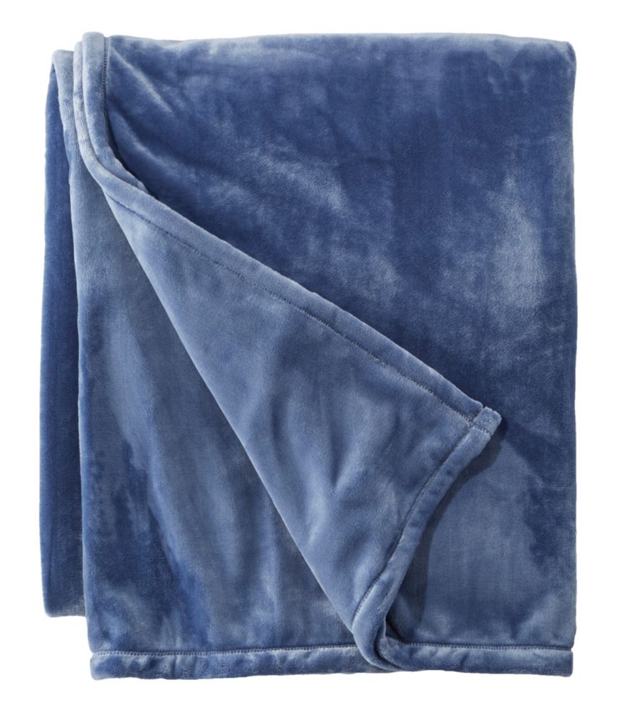 Wicked Cozy Light Blanket - US 4877