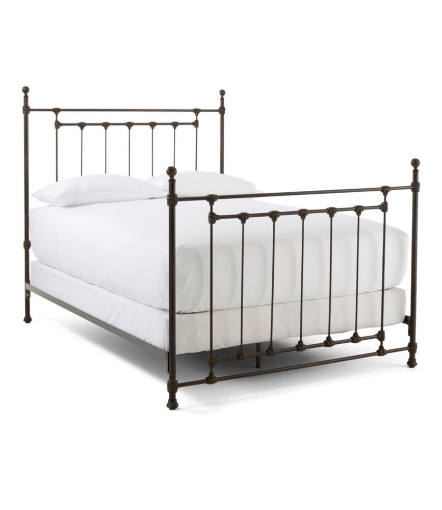 Farmhouse Iron Bed - US 1404
